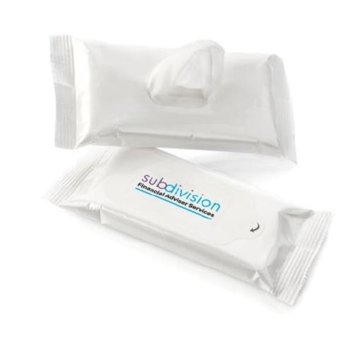 Pack Of 15 Antibacterial Wet Wipes  In  A Soft Pack