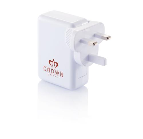 Travel plug with 4 USB ports