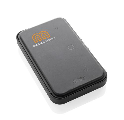 Swiss Peak RCS recycled travel case with 3 in 1 charger black