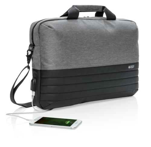 Swiss Peak RFID 15.6