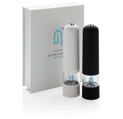 Electric pepper and salt mill set