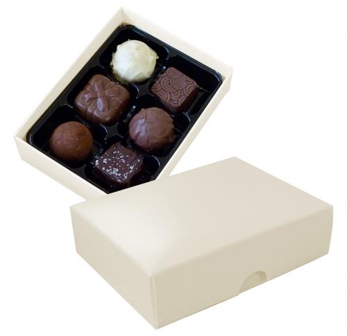 Chocolate box with 6 assorted chocolates and truffles