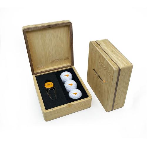 MINI HINGED MAGNETIC BAMBOO QUATRO GOLF PRESENTATION BOX